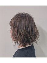 バズ ビー(BUZZ Bee)&nbsp;エアリーボブ×ラベージュ