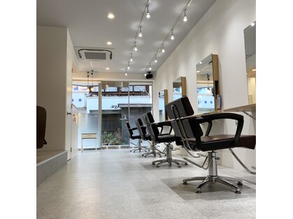 アグ ヘアー カロン 藤井寺店(Agu hair calon)の写真