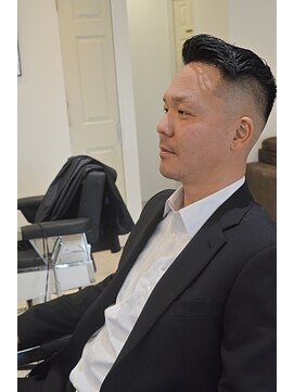 ザワイケーピー(THE YKP) 床屋　濡れパン　フェードカット　バーバー　メンズ