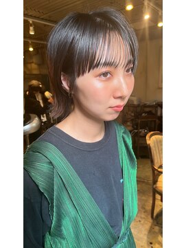 髪質改善と縮毛矯正の専門店 サンティエ(scintiller) 大人綺麗な小顔襟足スッキリショートボブ　30代40代50代