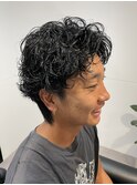 センターパートウルフカットツイストスパイラルパーマゆるめ黒髪