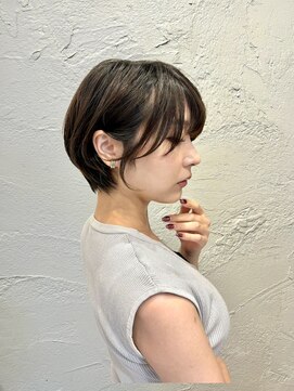 チリンバイロストシティー(Chillin by LOSTCITY) 似合わせショートボブ