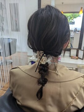 オブジェ ヘアープロデュース 編みおろし