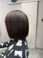 コロレ(COLORE)&nbsp;顎ライン切りっぱなしボブ