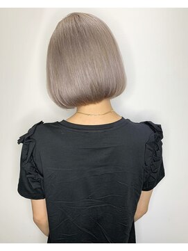 salon de MiLK 札幌大通店【サロン ド ミルク】 20代30代40代/ストレートでもキマるボブグレージュカラー!