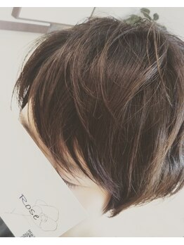 ローズ(Rose)の写真/女性らしいやわらかいそんなヘアスタイルにしてみませんか☆