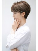 大人可愛いきれいめ小顔ショート