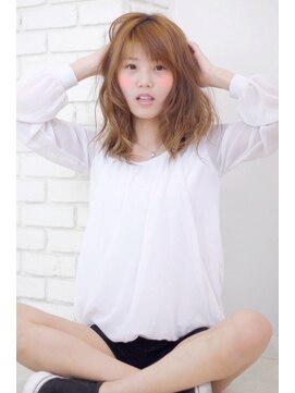 ハーツスタンダード(Hearts Standard) 【リリィミディ×無造作ウェーブ2nd小顔フレンチボブ】の秘密♪