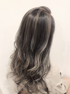 クロリ(Coloris) BLACK × SILVER 2カラースタイル!