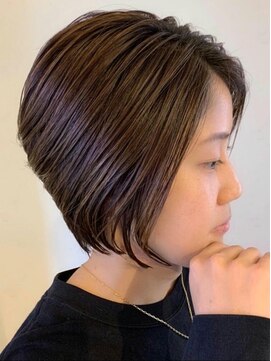 ルチカ(Luccica) 【Luccica】大人かわいい小顔丸みのあるショートボブ