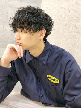 キアラ(Kchiara) 前下がりツイストスパイラル-刈り上げグラデーション