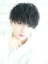 リップス 横浜(LIPPS) 黒髪パーマのシースルーショート