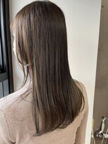 エン バイ スマイル(en by smile)&nbsp;大人可愛い20代30代40代透明感グレージュセミロング◎