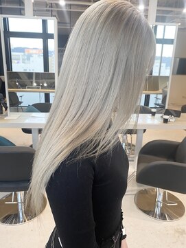 リア 近鉄八尾店(Lia) ホワイトベージュ