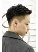 黒髪メンズバーバースタイル/ツーブロック刈り上げサイドパート