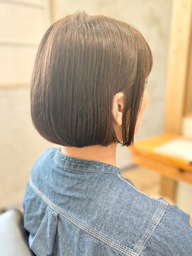 ポルム パプリカ(polum paprika) ツヤ髪暖色カラー大人可愛い小顔ミニボブ20代30代40代