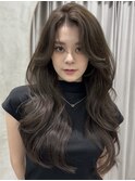 韓国ヘアロングレイヤーカットグレージュくびれヘア顔周りカット