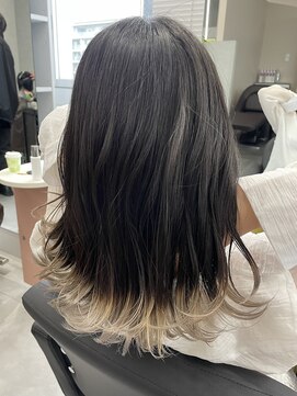 ジエクト ヴィシア(The Ect VIXIA) 裾カラー/ホワイトベージュ/ホワイトカラー/ベージュカラー