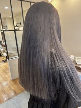 カグヤヒメシュヴシュール(kaguyahime cheveux sur) ワンブリーチから透明感のあるラベンダーグレージュへ
