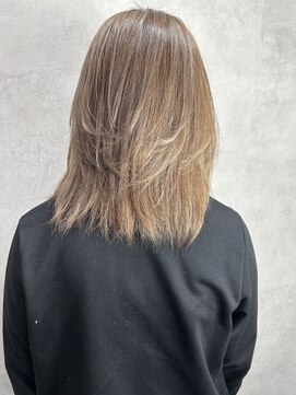 ルノン(LUNON) 白髪ぼかしハイライト/ベージュ/グレージュ/レイヤー