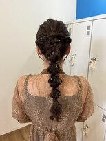 フェニーチェ オン ザ ビーチ(FENICE on the beach)&nbsp;ポニー編みおろし