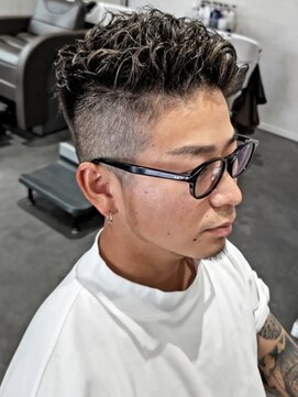 ホットキャット(HOT CAT) かき上げ × 1.5mmフェード