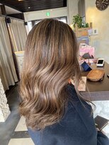 アンツ サザンリゾート 茅ヶ崎店(ANT'S Southern Resort)&nbsp;ハイライト/レイヤー/顔まわり/小顔カット/ミルクティーベージュ