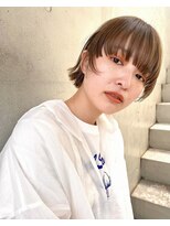 ソワ オモテサンドウ(SOIE OMOTESANDO)&nbsp;人気　ぷつっと顔まわりカットのショート