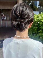 カインド 南青山(hair&make up KIND)&nbsp;ゆるふわローシニヨン　お呼ばれヘア