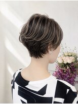 ユウヘアー 本山店(U Hair)&nbsp;大人ショート/透明感ハイライト/白髪ぼかし