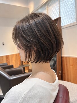 スチャステニィーバイルミ 日ノ出町店(Stastny by Lumi) 小顔レイヤーショートボブ×艶ブラウン