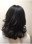ふんわりミディアムボブ