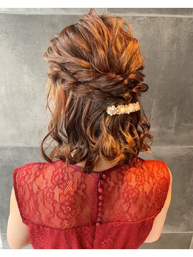 美容室 アイディー i-dee ゆるふわハーフアップ