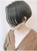 【モリオ原宿】ハンサムショート前髪なし刈り上げカーキグリーン