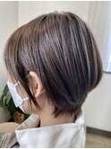 大人ショートボブ×グレージュ