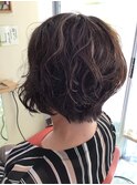ショートボブ