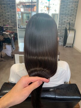 ユニ(Uni.) 触りたくなる艶髪