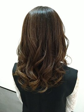 ゴウトゥデイ 札幌店(GO TODAY) 明るめグレイカラー