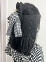 エレラビューティー(ELERA beauty)&nbsp;リボンハーフアップアレンジ♪