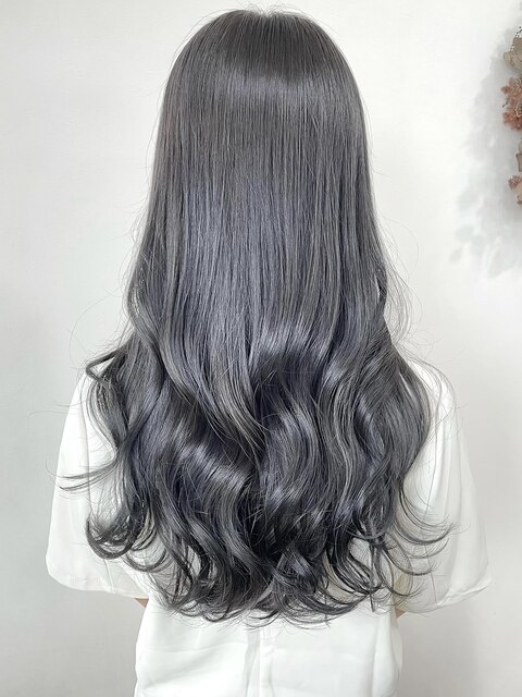 2025年春】グレーブラック/ブルーブラックのヘアスタイル｜BIGLOBE Beauty