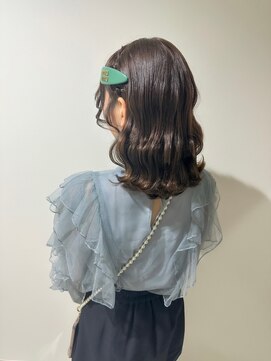 ティット(tytto) 【大分市内・セットサロン】ミディアムヘア