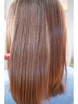 アット(att..) att..【とつかひろや】お客様style縮毛矯正