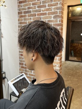 ヴィップルーム(viproom) ウルフ/アッシュブラック/カルマパーマ/ベリーショート