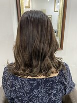 ルッソ チアロ(Lusso chiaro)&nbsp;透明感/オリーブグレージュ/30代40代50代