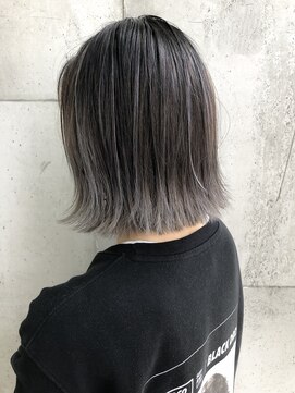 ヘアースペース エートゥーゼット(HairSpace AtoZ) コントラストハイライト/裾カラー/ホワイトグレー