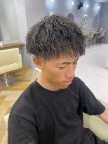 アレス バイ シカ 神戸三宮元町店(ALLES by Cica)&nbsp;波巻きツイストスパイラルパーマツーブロック刈り上げ