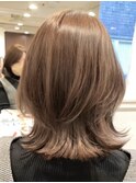 表参道切りっぱなしボブミディアムボブグレージュカラー40代50代