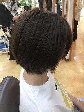 ヒラトヤ 肴町店 奥行きショート＊ハンサムショート＊立体感ナチュラルブラウン