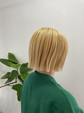 ヘアーアンドメイクアップモパ プツッとボブ