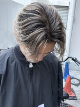 イーラ 2d(era) センターパート/バレイヤージュ/刈り上げ/メンズ/眉毛/メッシュ